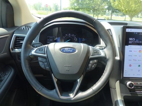 Used 2024 Ford Edge SEL AWD/4WD image 23