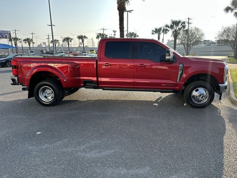 Used 2024 Ford F350 Lariat image 7