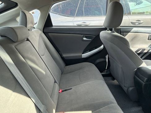 Used 2013 Toyota Prius Two image 3