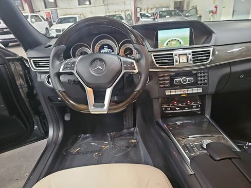 Used 2014 Mercedes-Benz E 350 Sedan image 17