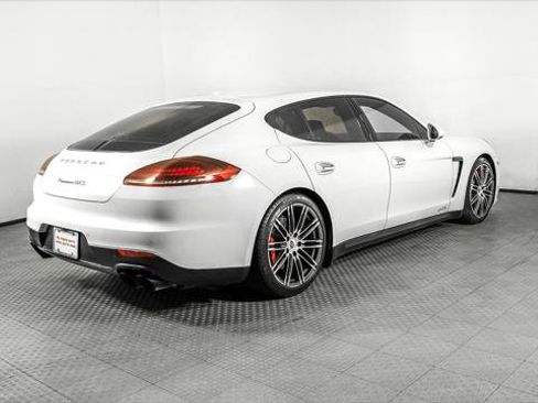 Used 2015 Porsche Panamera GTS AWD/4WD image 8