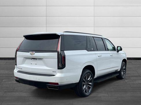Used 2023 Cadillac Escalade ESV Sport Platinum AWD/4WD image 5