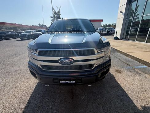 Used 2018 Ford F150 Platinum w/ Equipment Group 701A Luxury AWD/4WD image 6