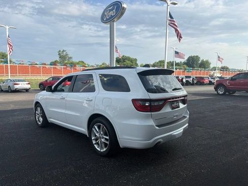 Used 2024 Dodge Durango GT RWD image 5