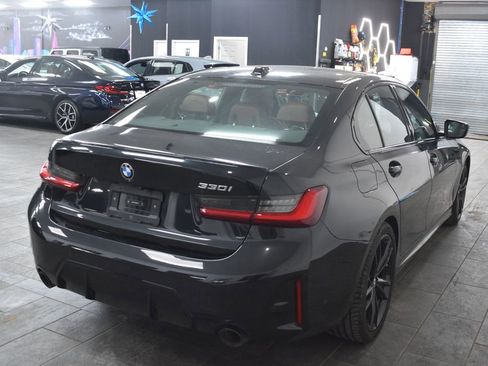 Used 2023 BMW 330i Sedan w/ M Sport Package image 5
