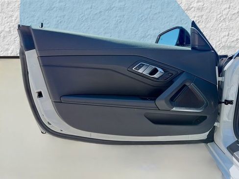 Used 2025 BMW Z4 M40i w/ Premium Package RWD image 19