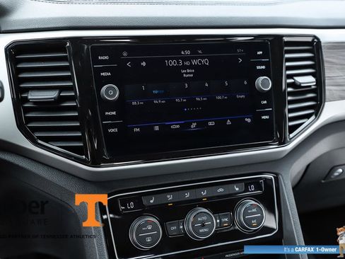 Used 2023 Volkswagen Atlas Cross Sport SE w/ Black Wheel Package image 25