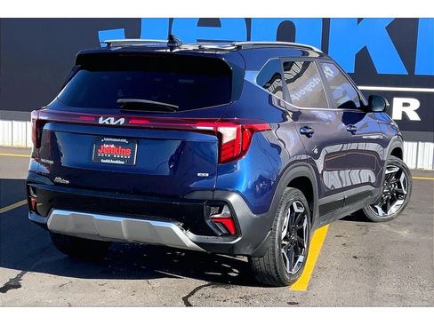 Used 2024 Kia Seltos SX w/ SX Sunroof Package image 15