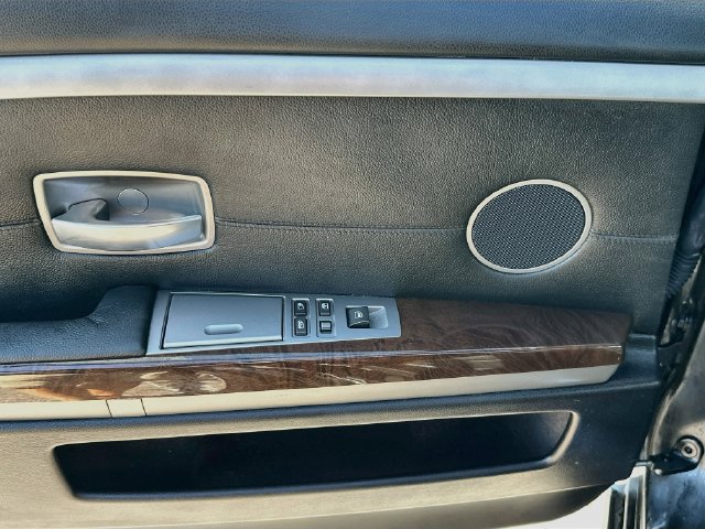 Used 2008 BMW 750Li RWD image 24