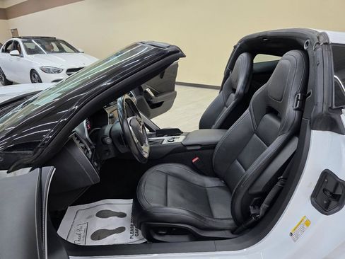 Used 2019 Chevrolet Corvette Stingray Coupe w/ Battery Protection Package RWD image 18