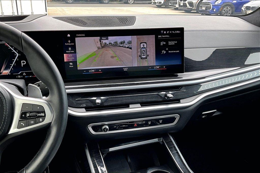 Used 2023 BMW X7 xDrive40i w/ M Sport Package AWD/4WD image 7