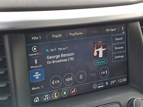 Used 2023 GMC Acadia SLT w/ Preferred Package image 18