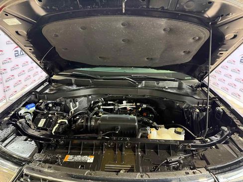 Used 2023 Ford Explorer XLT w/ Equipment Group 202A AWD/4WD image 61