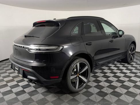 New 2026 Porsche Macan image 7