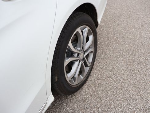 Used 2016 Mercedes-Benz C 300 4MATIC Sedan image 20