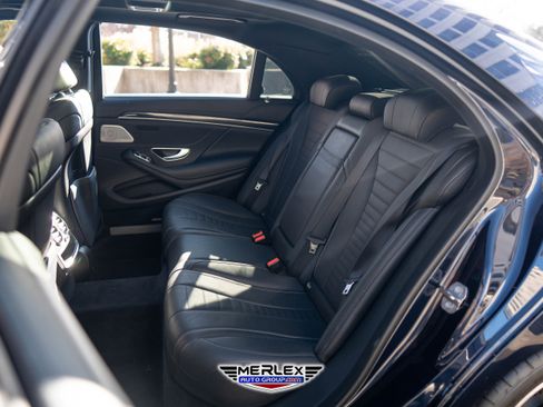 Used 2018 Mercedes-Benz S 560 Sedan w/ AMG Line Exterior image 20