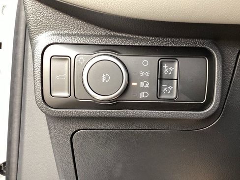 Used 2025 Ford Explorer Active w/ Active Comfort Package image 66