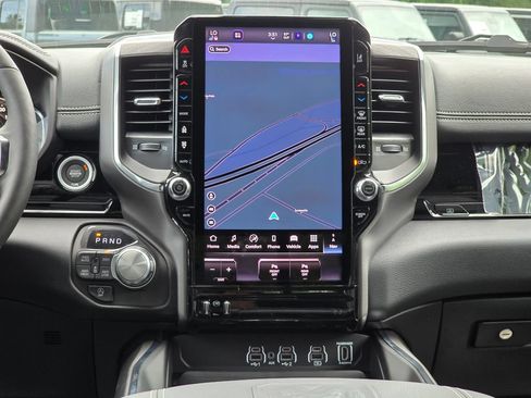 New 2026 RAM 1500 Laramie AWD/4WD image 31