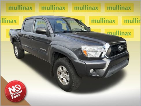 Used 2014 Toyota Tacoma PreRunner image 1