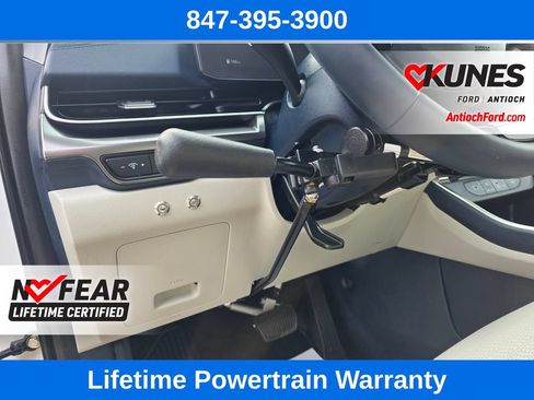 Used 2025 Kia Carnival SX Prestige FWD image 19