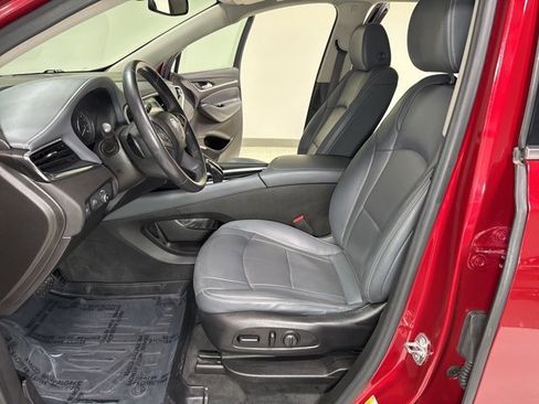 Used 2020 Buick Enclave Essence image 14