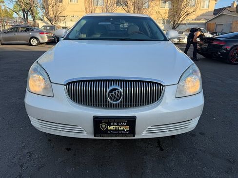 Used 2009 Buick Lucerne CXL w/ Driver Confidence Package image 2