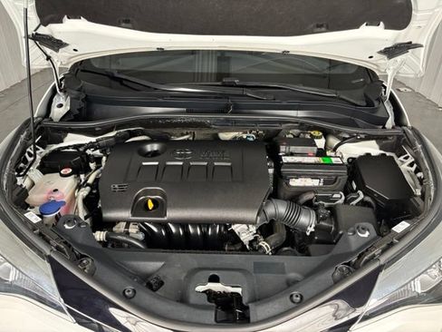 Used 2022 Toyota C-HR XLE FWD image 26