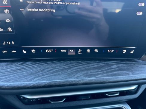 Used 2025 Audi Q5 Premium Plus w/ Premium Plus image 28