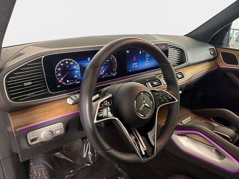 Used 2025 Mercedes-Benz GLE 450 4MATIC w/ Winter Package image 40