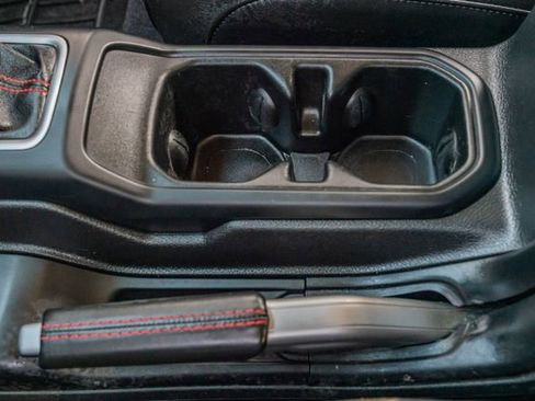 Used 2021 Jeep Gladiator Rubicon image 32