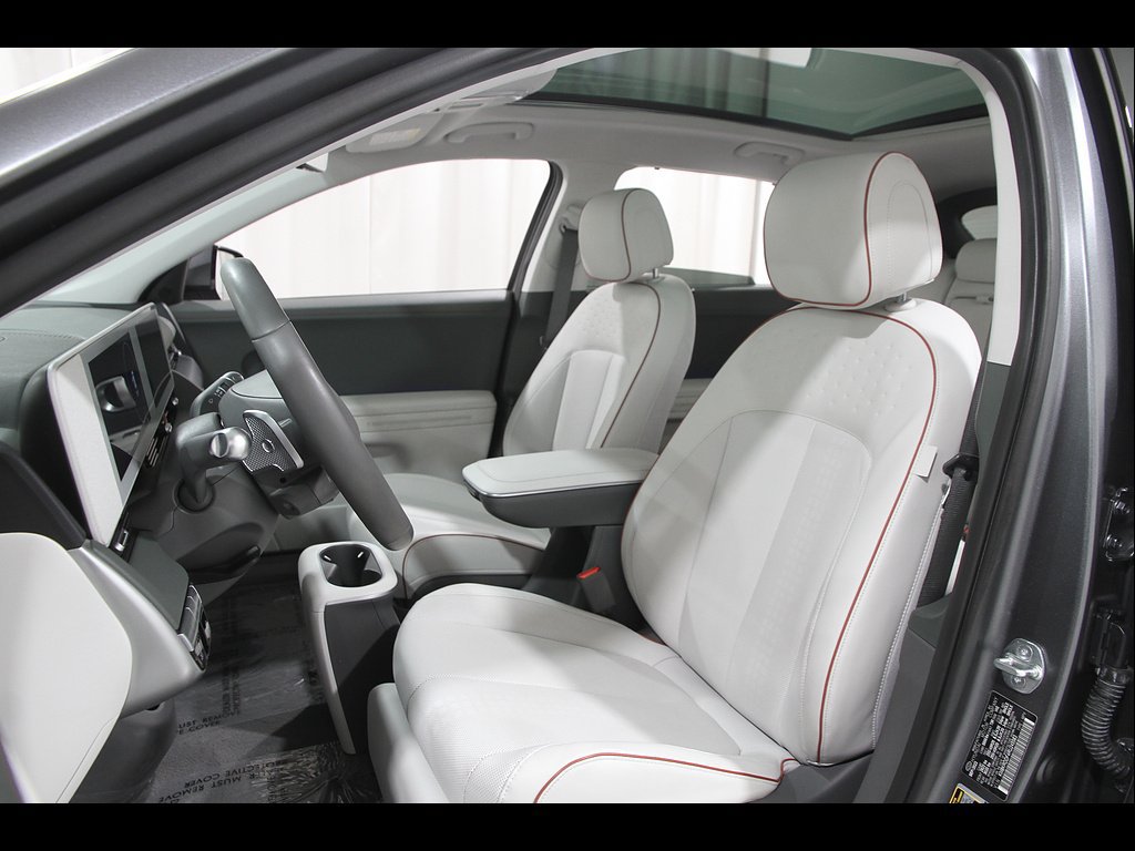 Certified 2024 Hyundai Ioniq 5 Limited AWD/4WD image 5