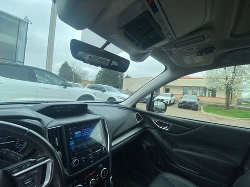 Used 2019 Subaru Forester Limited image 5