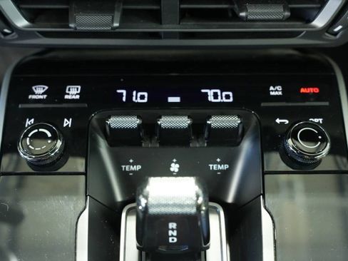 Used 2021 Porsche 911 Turbo S image 22