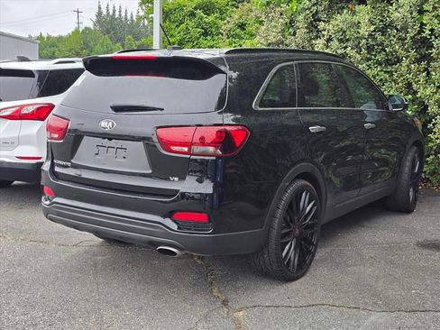 Used 2019 Kia Sorento S FWD image 12