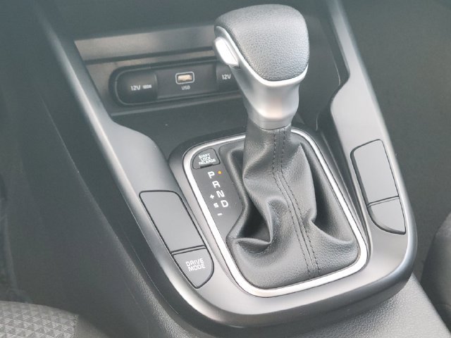 Certified 2025 Kia Soul LX w/ LX Technology Package FWD image 15
