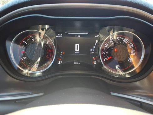 Certified 2022 Dodge Challenger R/T image 6