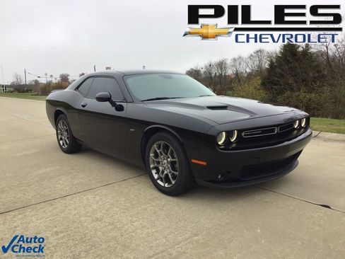 Used 2017 Dodge Challenger GT w/ Driver Convenience Group image 1