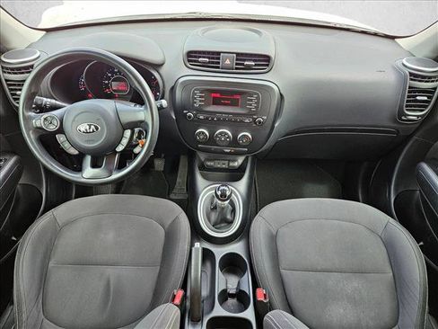 Used 2015 Kia Soul FWD image 15