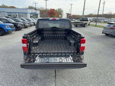 New 2025 Ford Maverick XLT w/ XLT Luxury Package AWD/4WD image 4