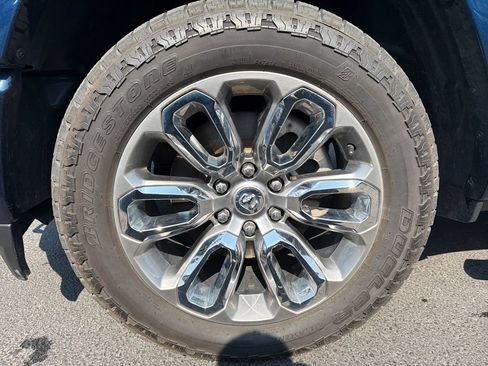 Used 2022 RAM 1500 Laramie w/ Sport Appearance Package AWD/4WD image 11