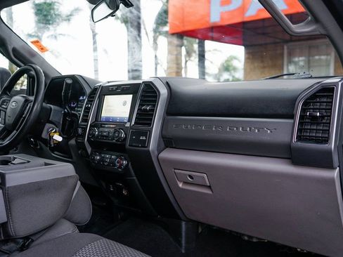 Used 2020 Ford F550 4x4 Crew Cab Super Duty image 34