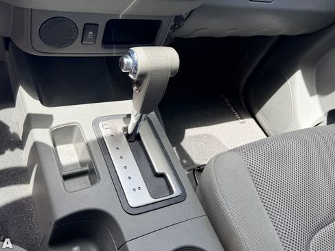 Used 2019 Nissan Frontier SV RWD image 11