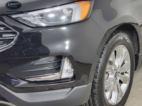 Used 2022 Ford Edge Titanium AWD/4WD image 9