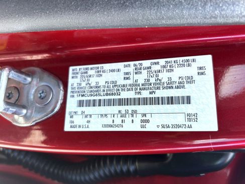 Used 2020 Ford Escape SE AWD/4WD image 25