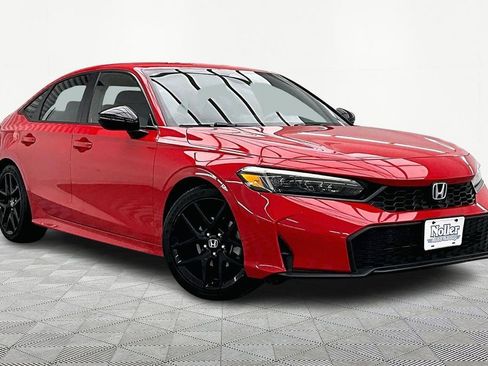 Used 2025 Honda Civic Sport image 12