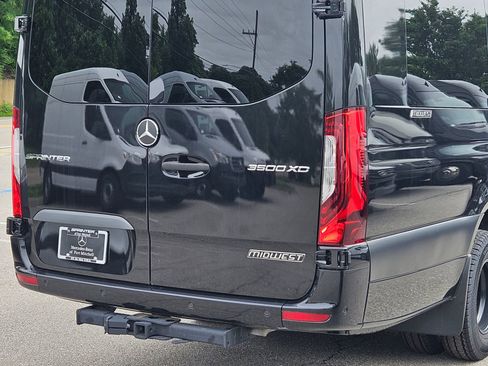 New 2024 Mercedes-Benz Sprinter 3500 image 17