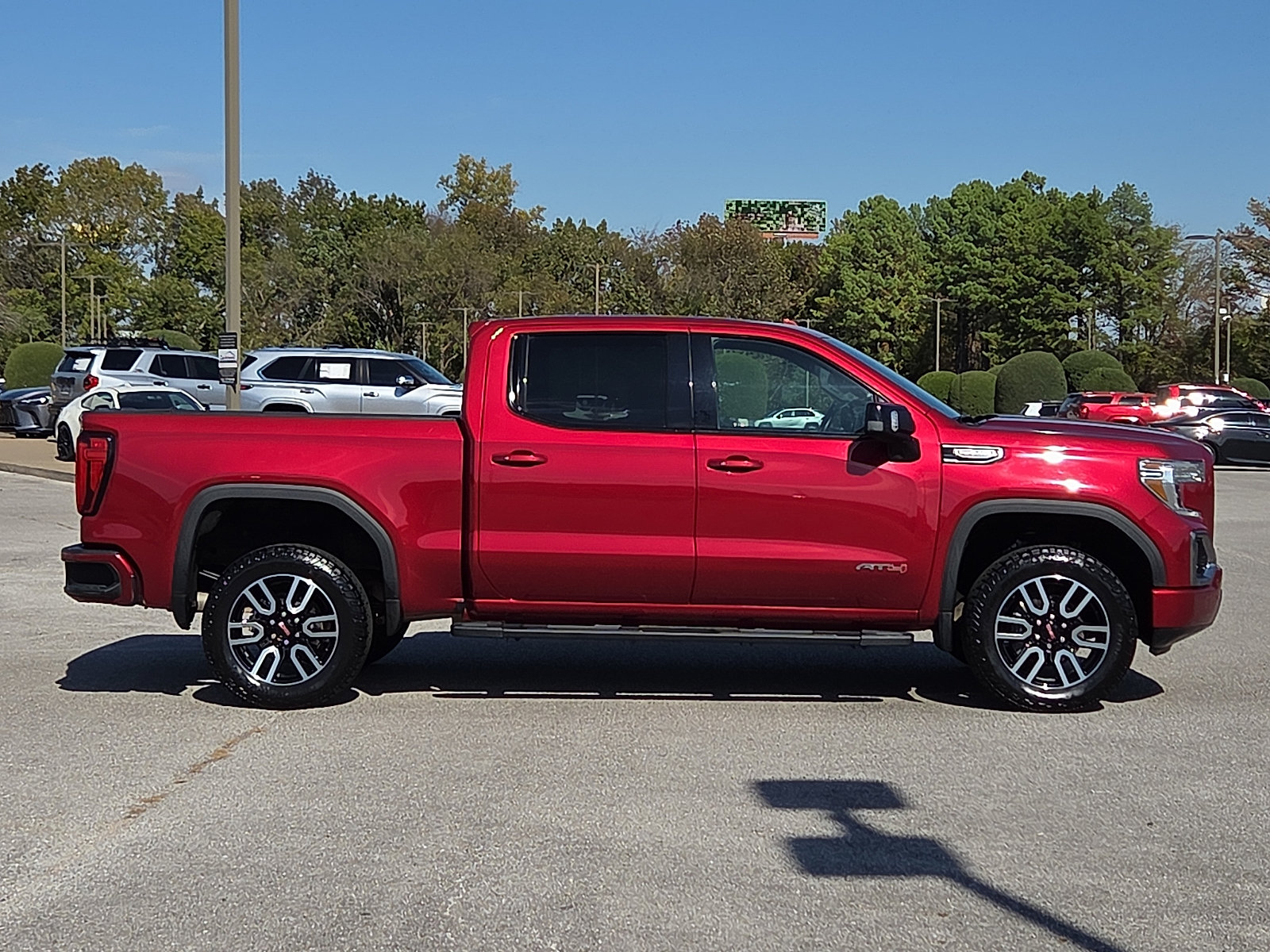 Used 2019 GMC Sierra 1500 AT4 w/ AT4 Premium Package AWD/4WD image 6