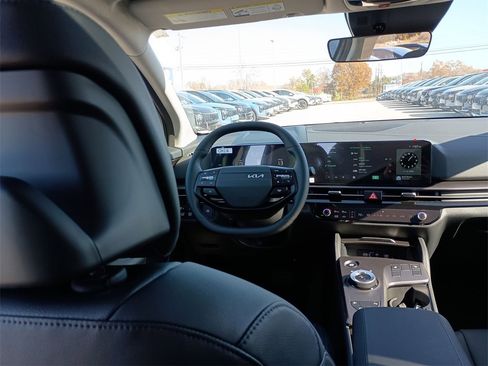 New 2026 Kia Sportage EX w/ EX Panoramic Sunroof Package image 15