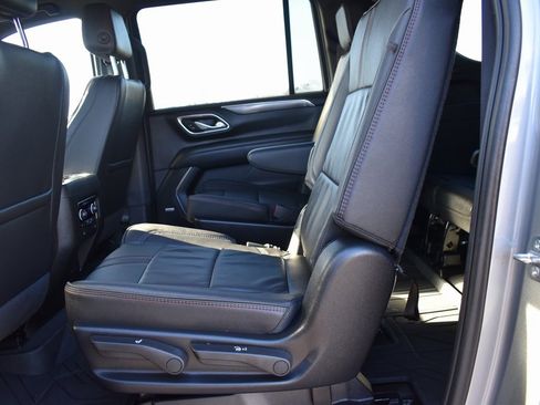 Certified 2024 Chevrolet Suburban RST w/ Luxury Package image 10