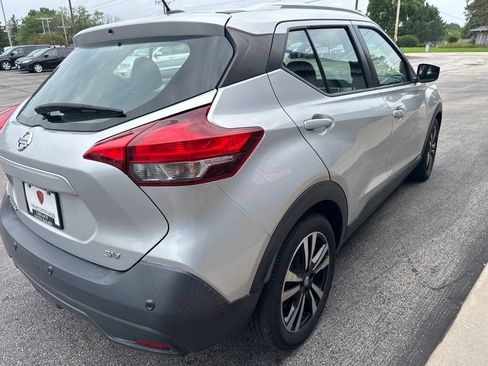 Used 2020 Nissan Kicks SV FWD image 5